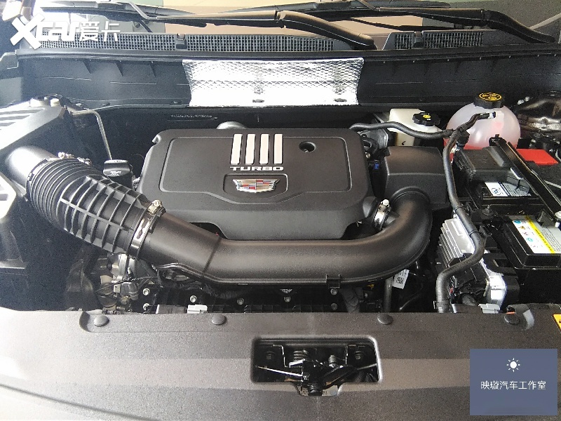 凯迪拉克CT6 探店实拍 4.2T+V8 动力超奔驰E级 配