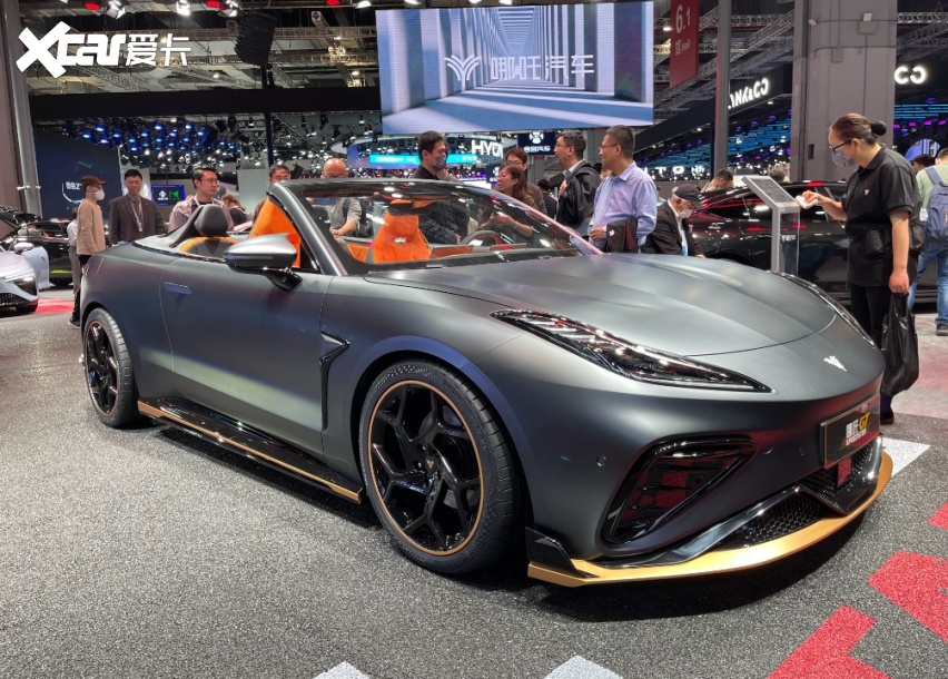 18万不到的纯电跑车?平民超跑哪吒gt上市,零百3.7秒/续航580k