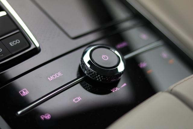 焕新而生 自主豪华旗舰先锋 评测广汽传祺GA8