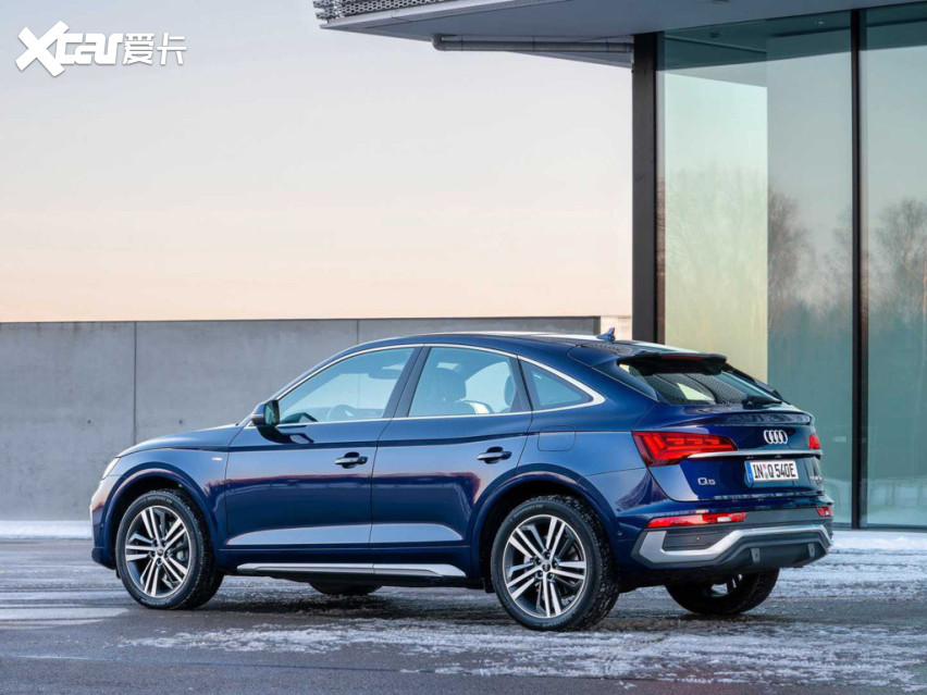 奥迪Q5 Sportback插电混动版官图发布，两种动力可选