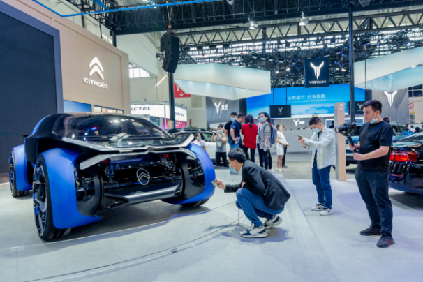 “未來戰(zhàn)車”19_19概念車 東風(fēng)雪鐵龍以產(chǎn)品實(shí)力布局未來 “未來戰(zhàn)車”19_19概念車 東風(fēng)雪鐵龍以產(chǎn)品實(shí)力布局未來