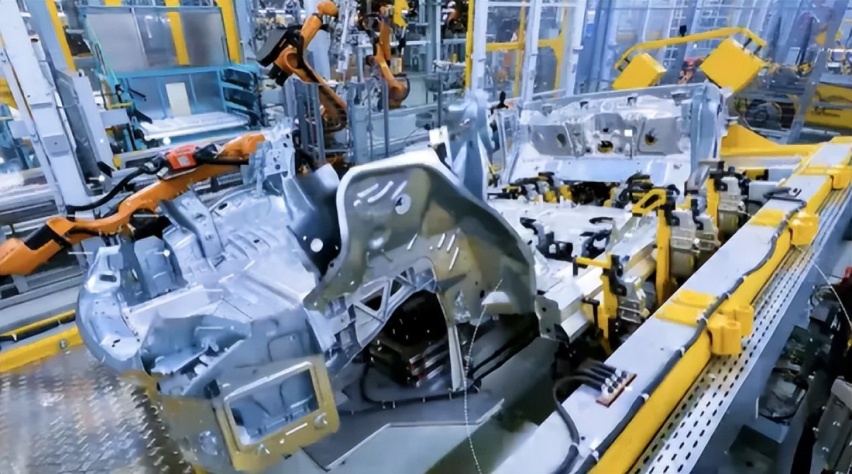 向20万市场迈进！特斯拉全新Model 3曝光，启用压铸车身降低成本