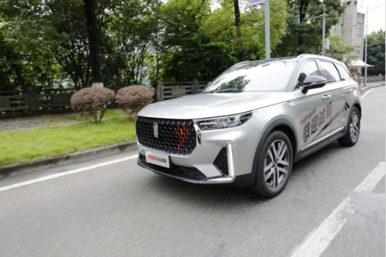 奔腾T99运动版新增2.0T+6AT动力总成，15.99万可