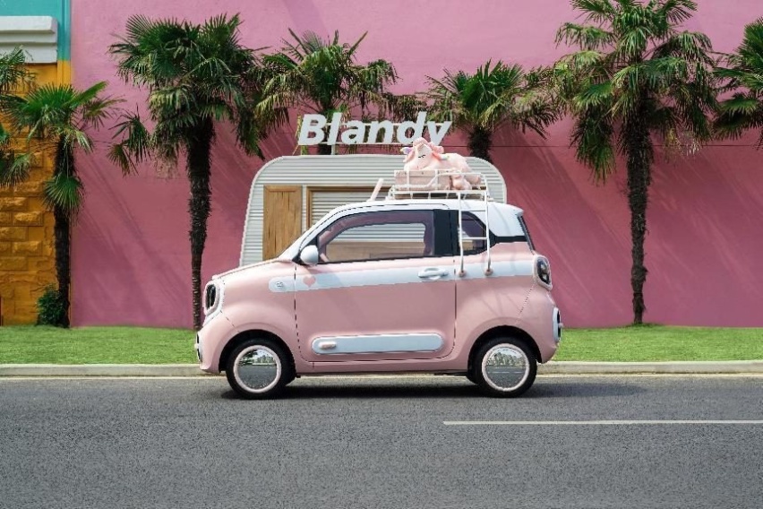 2.89万元起/宏光MINI EV新对手 奔腾小马开启预售