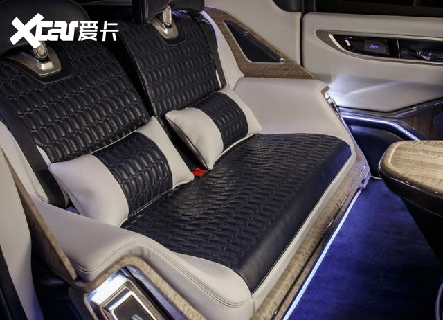 富豪的世界真难懂！道奇皮卡变装全地形豪华轿车，卖30万美元