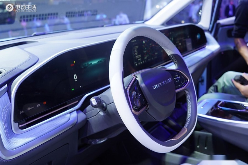 2021广州车展：上汽大通全尺寸MPV——MIFA 9全球首发