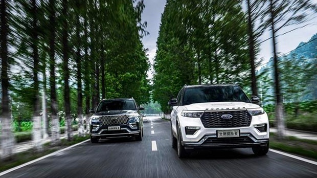 丐版对丐版！真七座SUV！福特探险者/大众途昂怎么选？