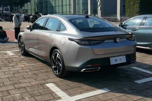 新款长安逸达畅享版，10万车型新“卷王”？