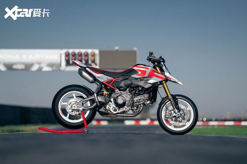 全新杜卡迪Hypermotard V2发布