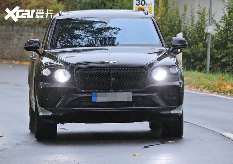 后门加长 宾利添越长轴版将上海车展亮相