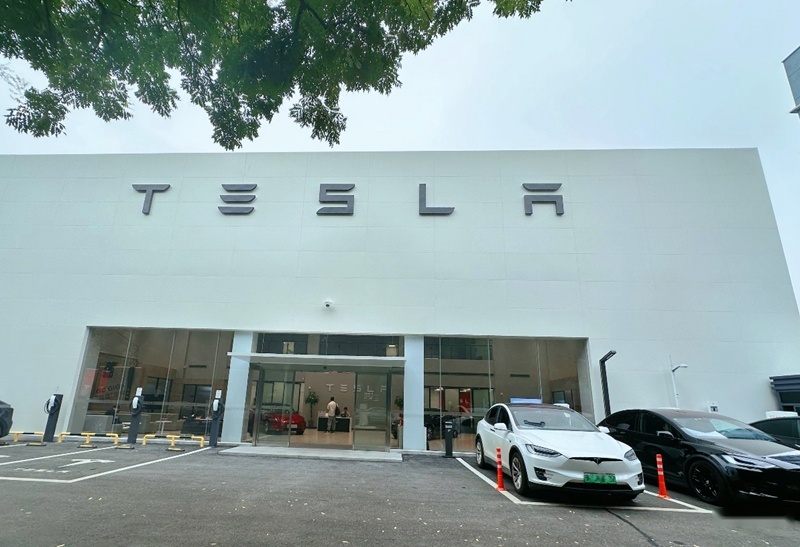 特斯拉Model 3 焕新版湖北首秀 汉口区域迎来第一家特斯拉中心