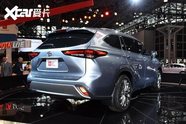 真香！全新汉兰达约合24.24万起，网友：别慌，国产后就减配