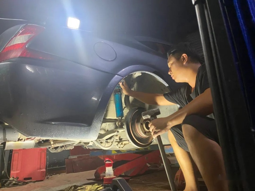 一万多的中华酷宝国产跑车，改装后变身成妥妥的把妹利器