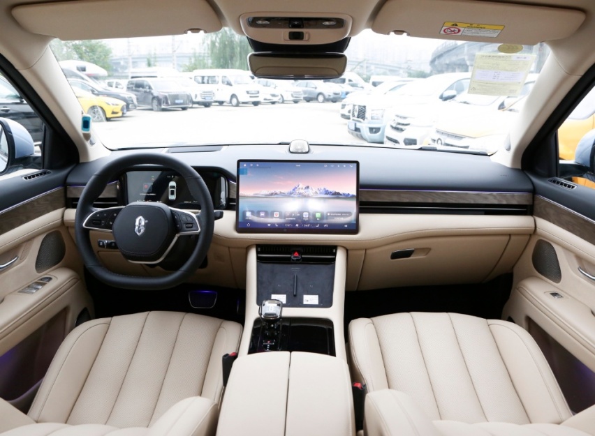 都是新能源中大型SUV，岚图FREE和问界M7，谁的安全性更靠谱？