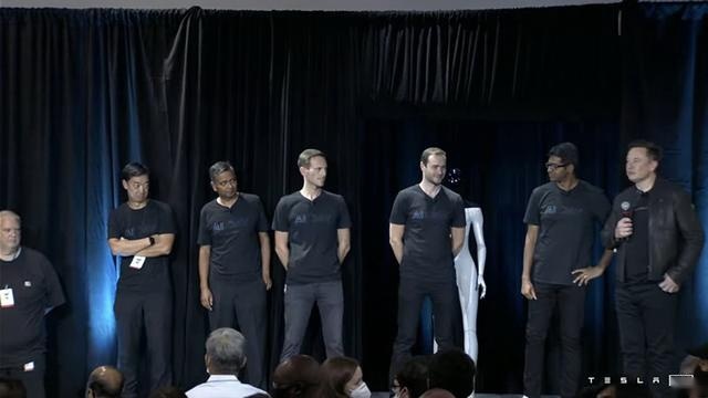 AI DAY上放出的技术，特斯拉领先车企最少20年