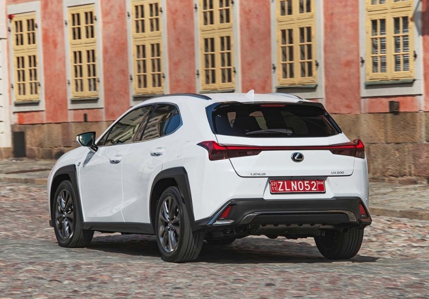全新雷克萨斯IS即将亮相，将搭载5.0L V8发动机！