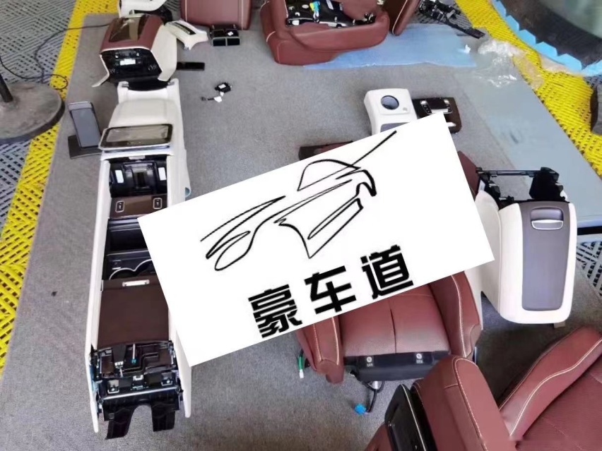 奔驰迈巴赫GLS480原厂升级行政四座