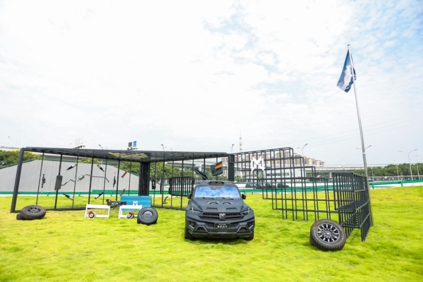 加速新能源赛道 造最豪华越野车 猛士科技智慧园正式开园