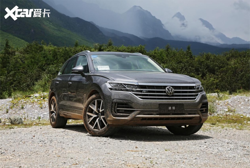 百万级豪车的行驶品质 试驾大众途锐