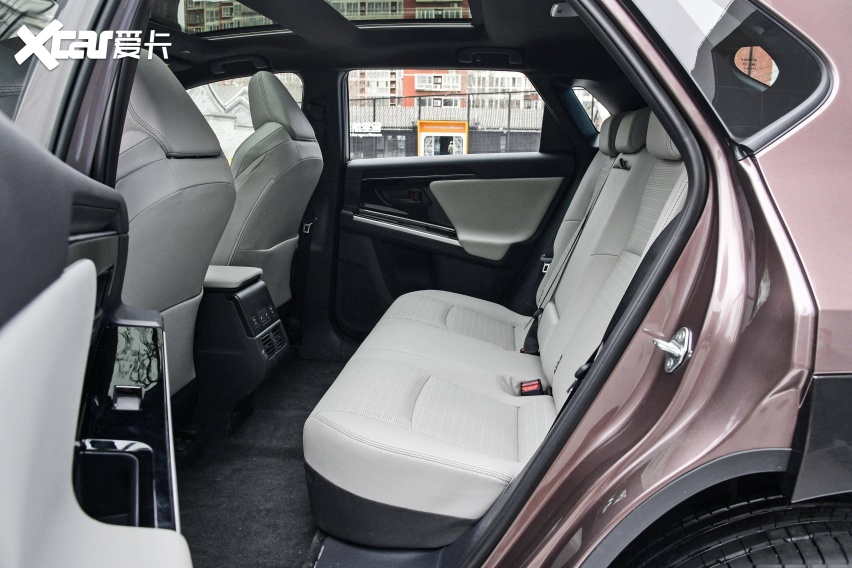 路特斯ELETRE、集度ROBO-01探月版领衔，10月底重磅新能源车