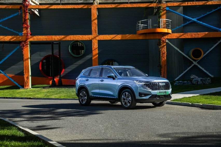 试驾哈弗H6 DHT-PHEV，15万级的国民神车“触电”体验