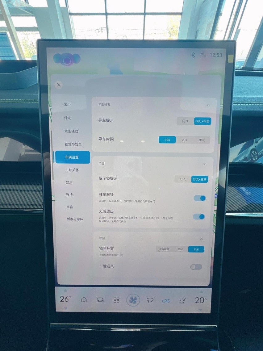 体验｜极夜绿+剪刀门 加速3.9秒续航650km 到店实拍哪吒S耀世版