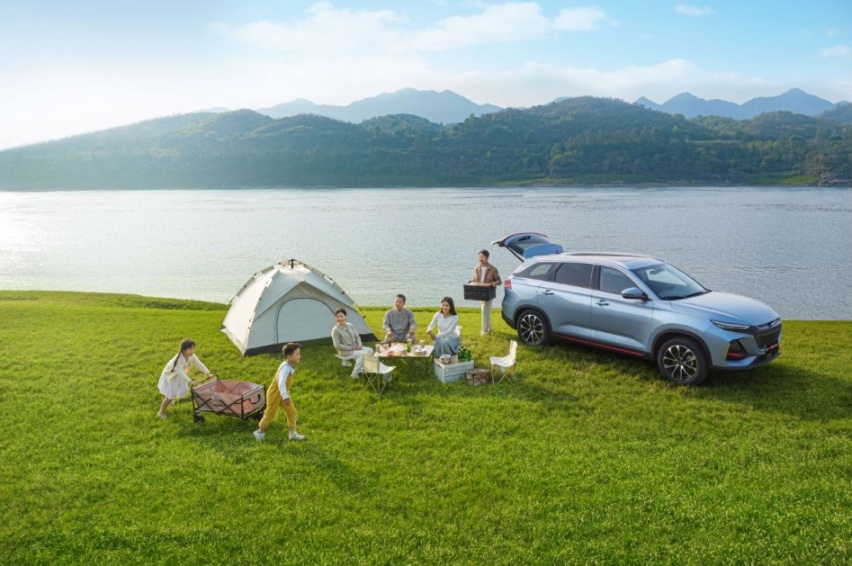适合暑期自驾游的家用SUV，长安欧尚X7PLUS解锁舒适出行体验