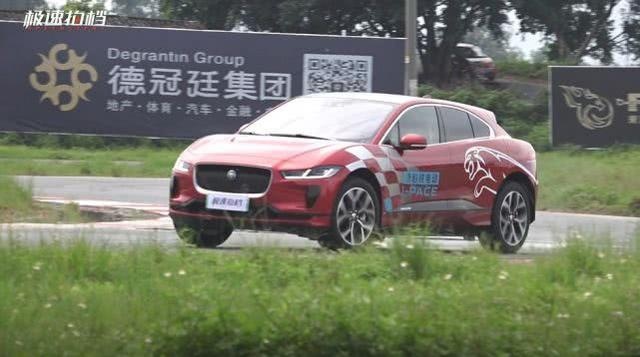 加速4秒多的SUV 赛道上能跑多快？Jacky、小乔激试捷豹