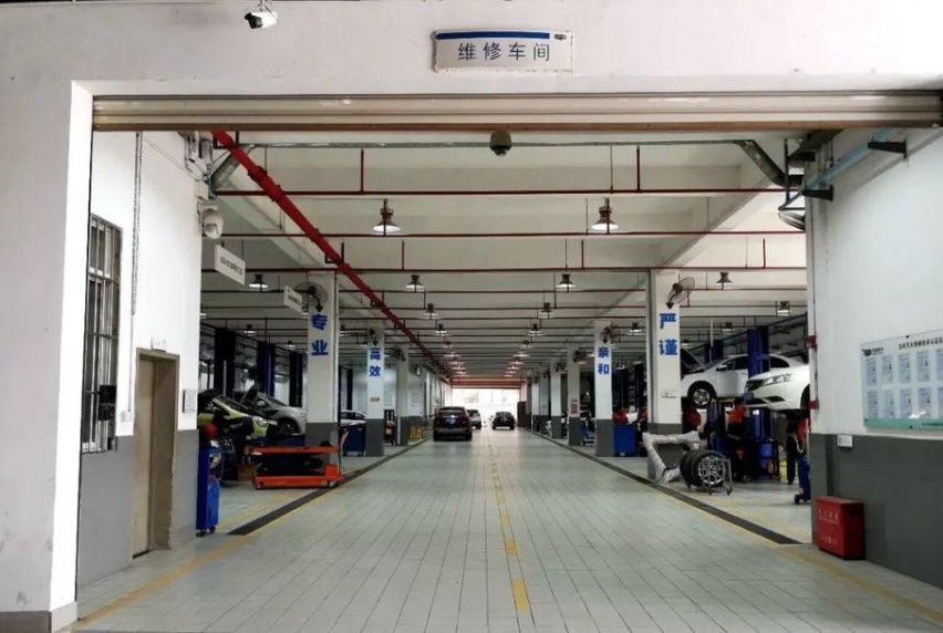 C位经销商|敢为行业先 从上海华庭洞悉吉利领跑中国品牌之道