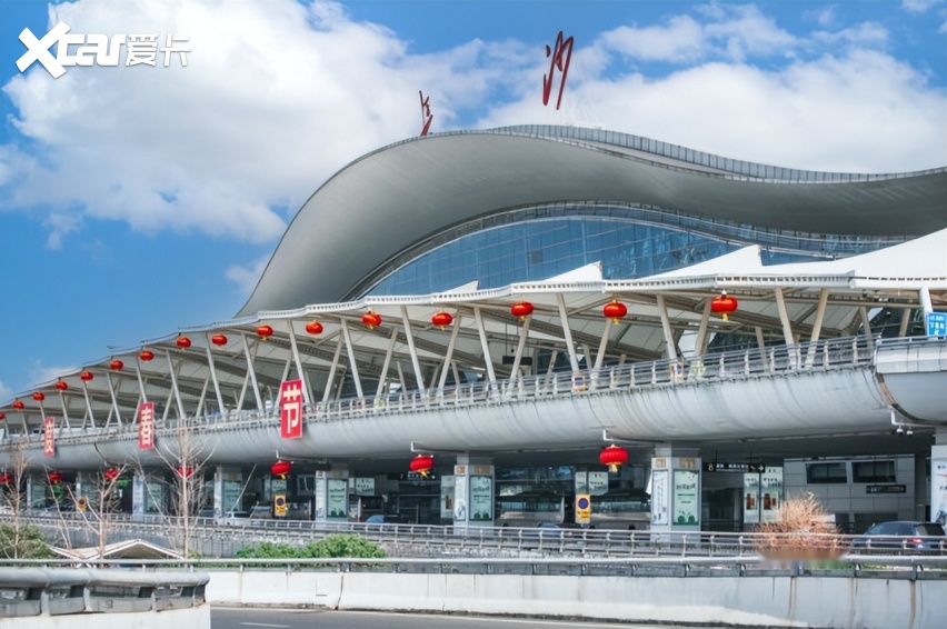 黄花机场停车场多少钱一天,长沙黄花机场停车费多少钱一天