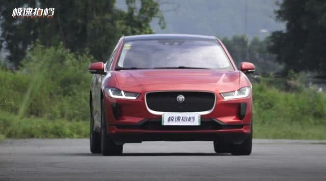 加速4秒多的SUV 赛道上能跑多快？Jacky、小乔激试捷豹