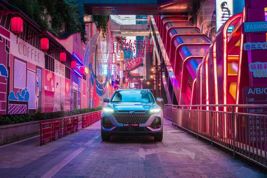 高颜值大空间SUV，长安欧尚X7 PLUS上市即热销，拥有蓝鲸动力系统