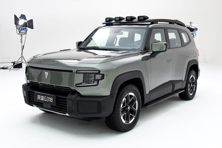 科技新硬派SUV 深蓝G318售17.59万起