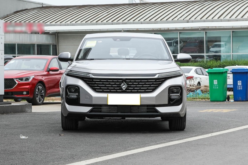 预算10万内买家轿,考虑帝豪、逸动的同时,不妨也看看RC-5