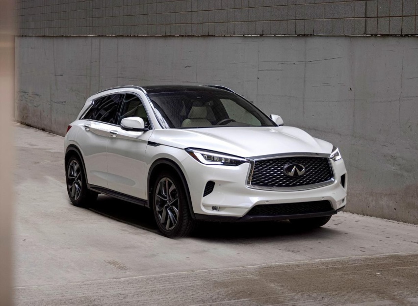 25万的英菲尼迪QX50，重新定义了“包牌上路”！