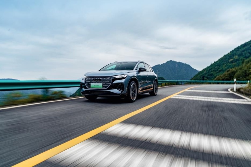 德味十足的纯电SUV，奥迪Q4 e-tron山路表现让人上瘾