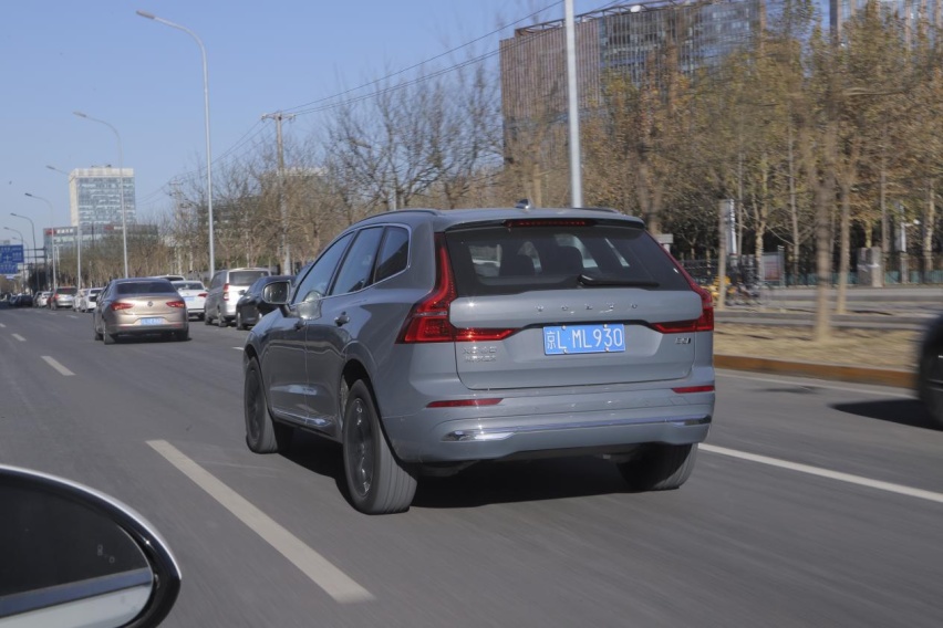 家用六边形战士：试驾新款沃尔沃XC60