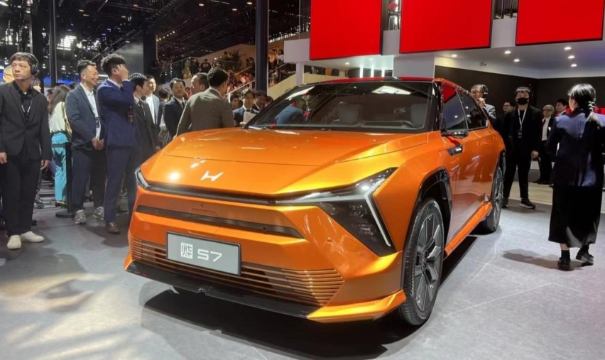Honda“烨”/e:N 品牌强势出击，e:NP2 极湃2惊爆价15.