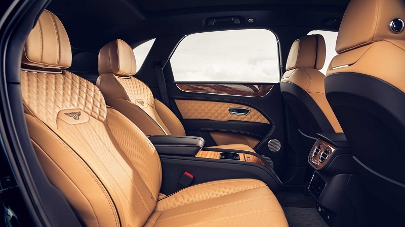 2021-bentley-bentayga-with-four-seat-comfort-specification2.jpg