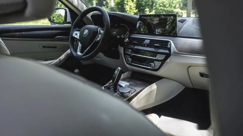 文武兼济 试驾BMW 530Le里程升级版