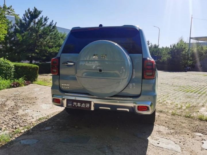 静态体验北京越野BJ60，一款能带全家去翻山越岭的车