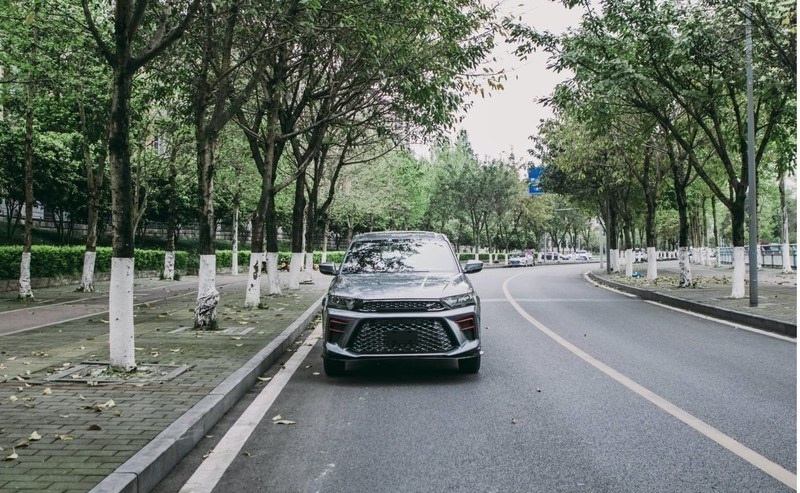 斯威公布全新SUV的车型命名 新车命名为钢铁侠