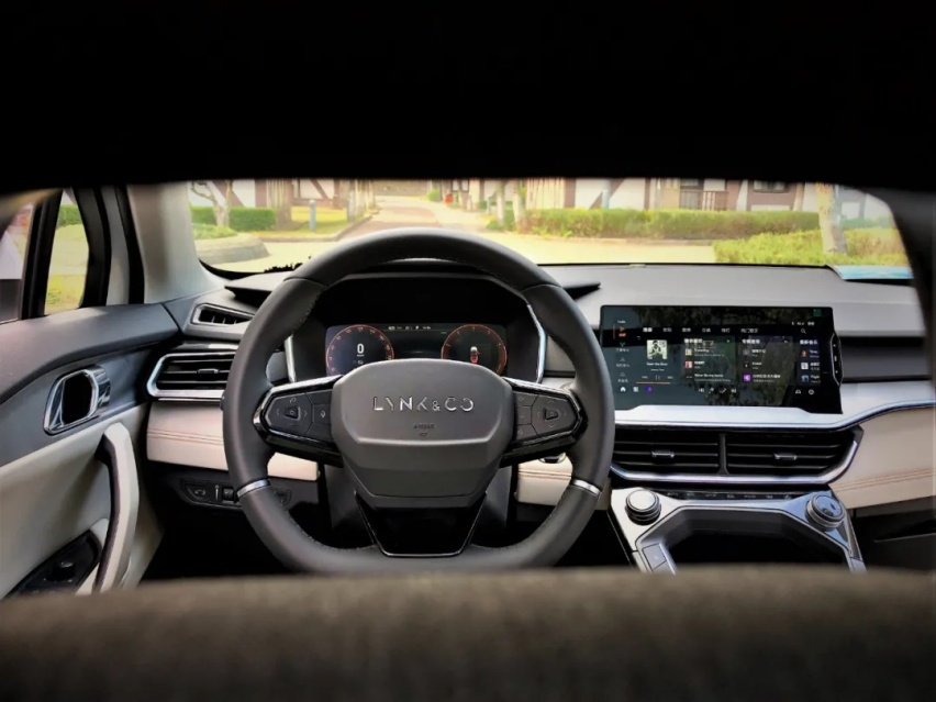 领克06 PHEV,凭什么值得推荐?