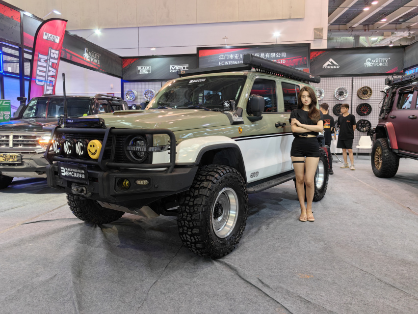 直击GT Show改装车展诸多SUV车型，话不多说，上图欣赏。
