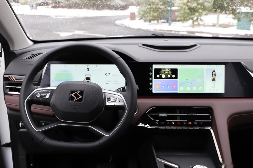 10万级七座SUV，居家大暖男，试驾思皓X8 PLUS