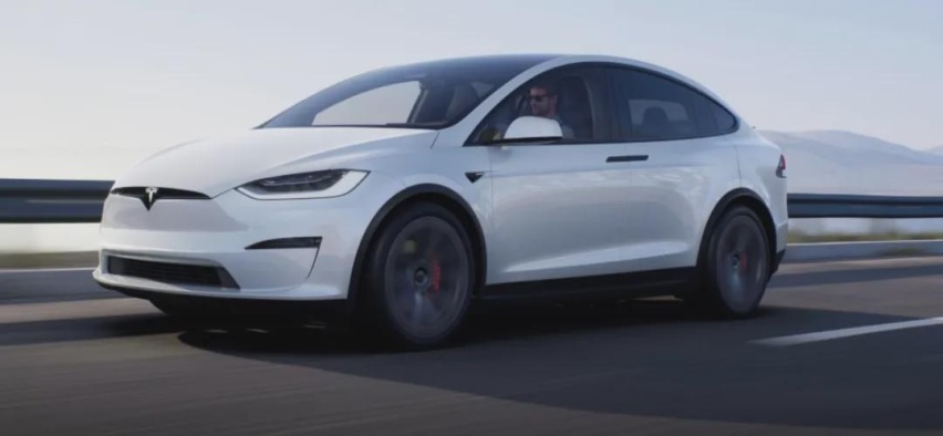 采用F1式赛车方向盘？全新Model X曝光，顶配车型破百仅需2.6秒