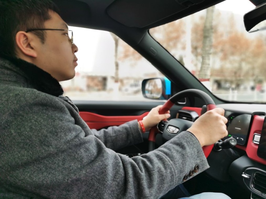 吉利icon到店实拍，概念量产化的icon，将成又一款热销车