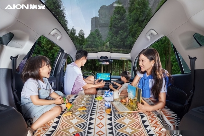 更有AI的家庭SUV，2024款AION V Plus上市15.99万