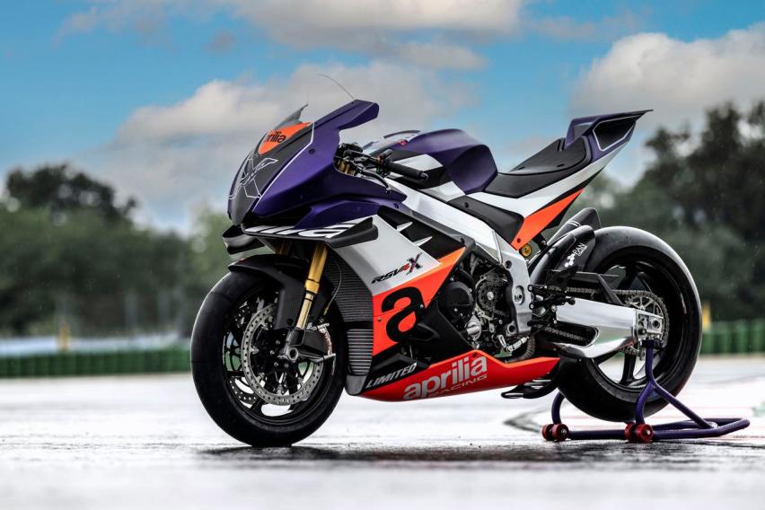 阿普利亚RSV4 XTrenta，230马力车重仅166kg，堪称猛兽