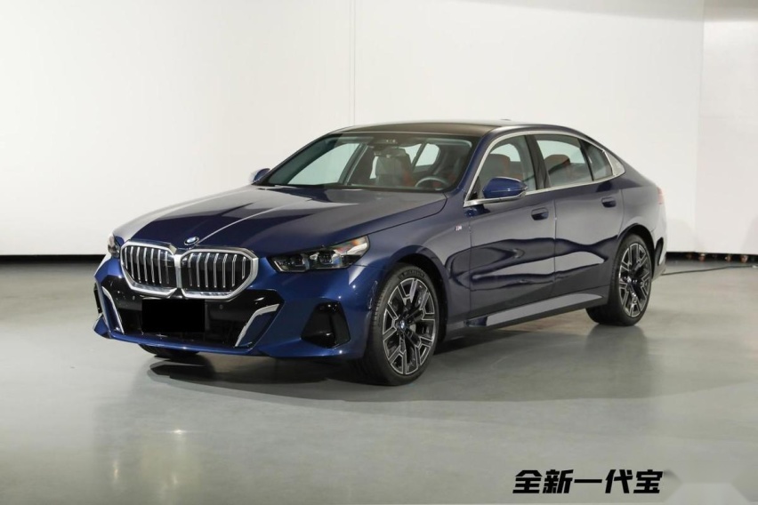 全新宝马M5长这样？V8动力回归，明年上半年首发/售价将上涨